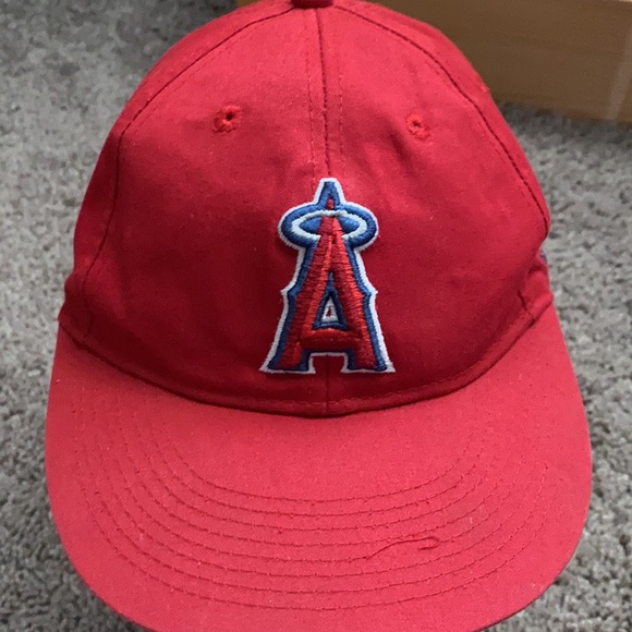 LA Angels baseball hat - Picture 2 of 9